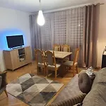 Trini Apartamento Kłodzko